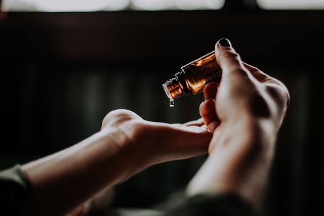 8 Natural Hair Care Tips for Strong, Healthy, and Shiny Hair 3 Hair Care