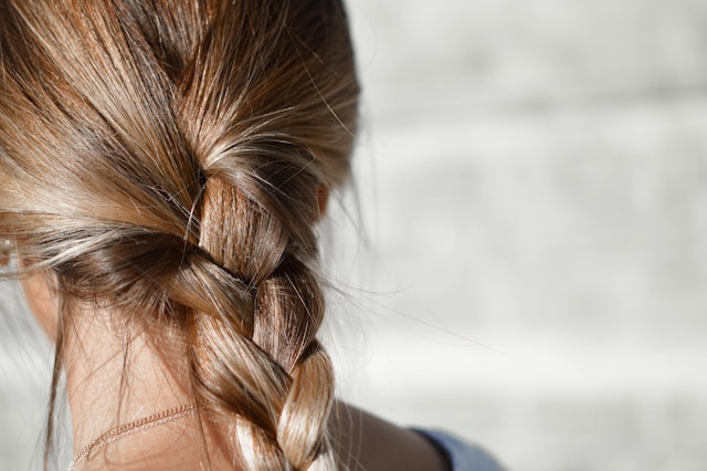 8 Natural Hair Care Tips for Strong, Healthy, and Shiny Hair 2 Hair Care